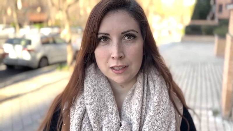 Mia Queen Pilladas en la calle Online