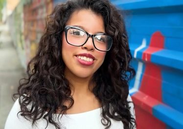 Pilladas en la calle: Laura Love